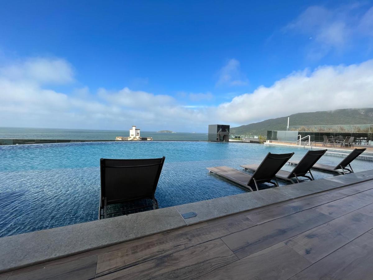 Fantastico, Piscina Vista Mar Florianopolis