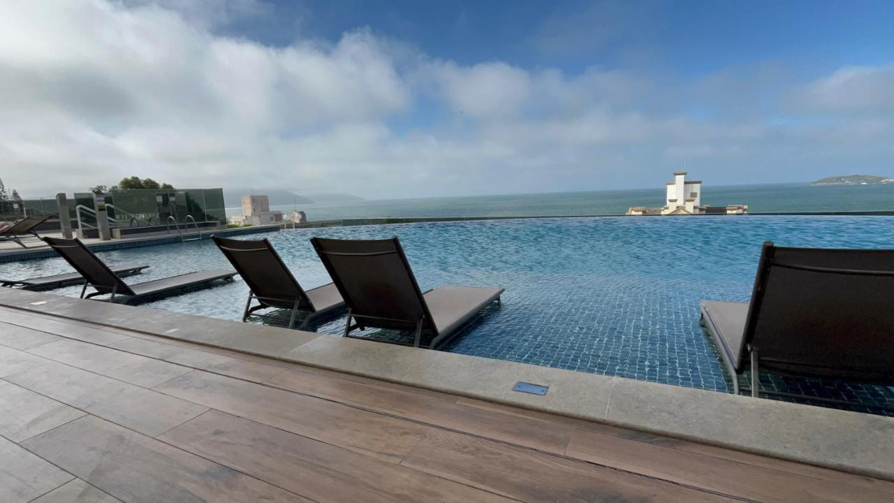 Fantastico, Piscina Vista Mar Florianopolis