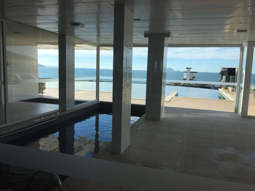 Fantastico, Piscina Vista Mar Apartment *